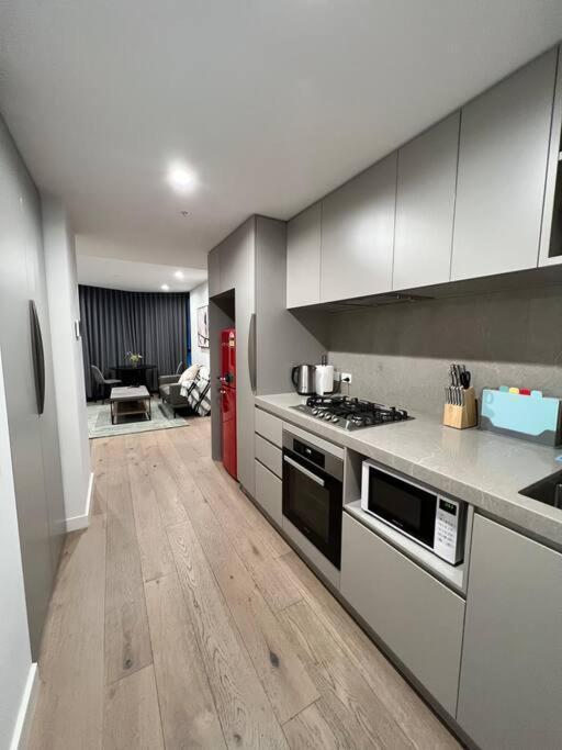 Comfy 2 Bed Apartment In The Heart Of Melbourne Buitenkant foto